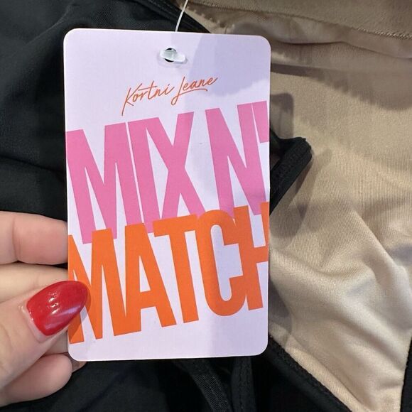 Kortni Jeane Swim Swing Top Womens Medium Black Bikini Simple Padded Pool NWT - Picture 8 of 10